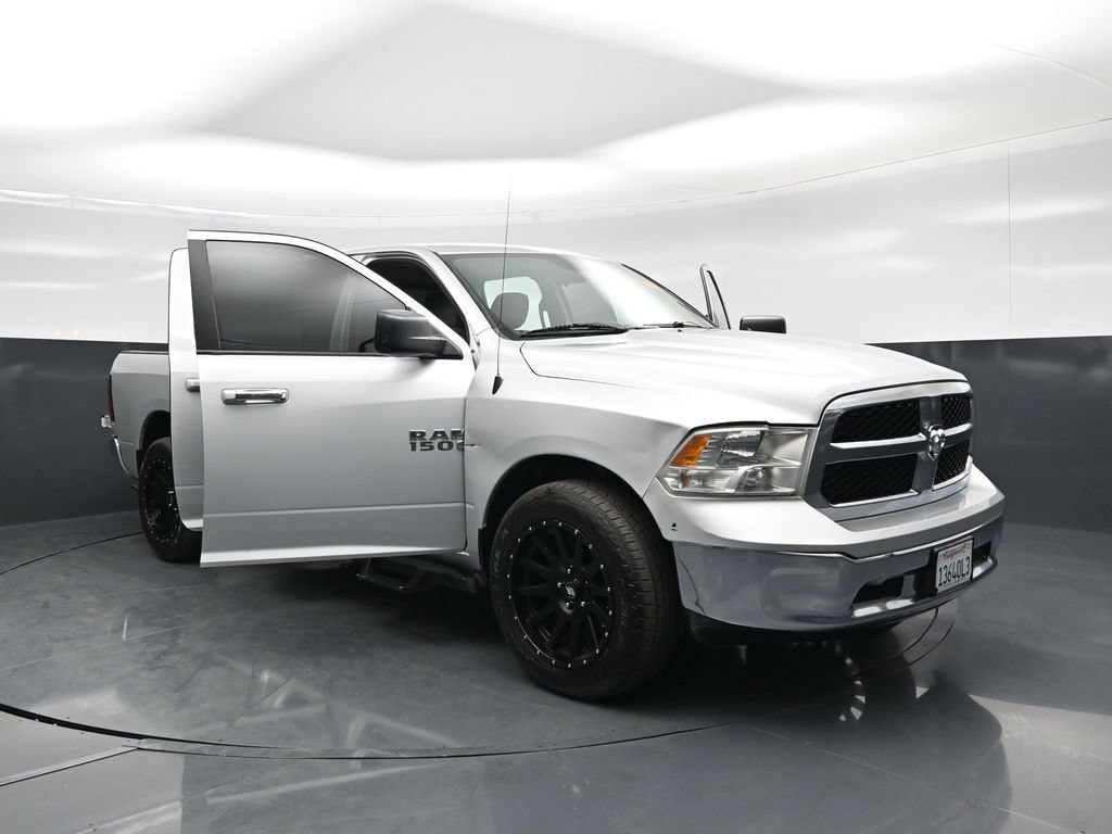Used 2018 RAM 1500 Classic SLT RWD image 24