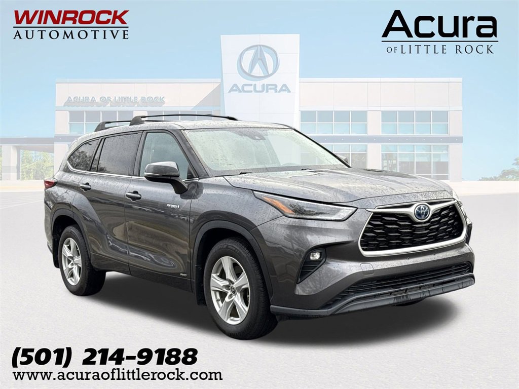 Used 2021 Toyota Highlander LE image 1