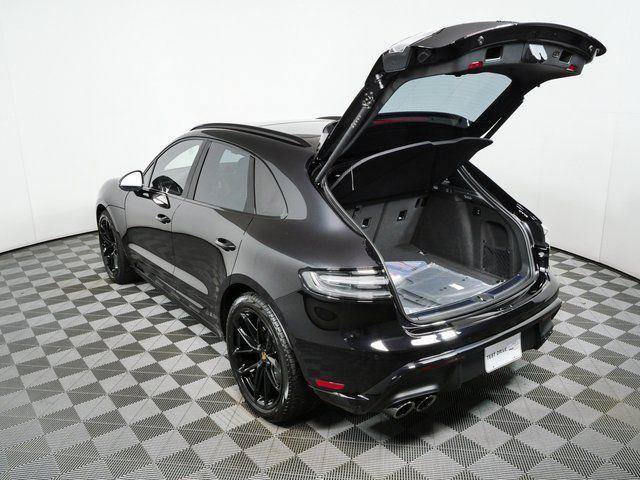 New 2026 Porsche Macan GTS AWD/4WD image 34