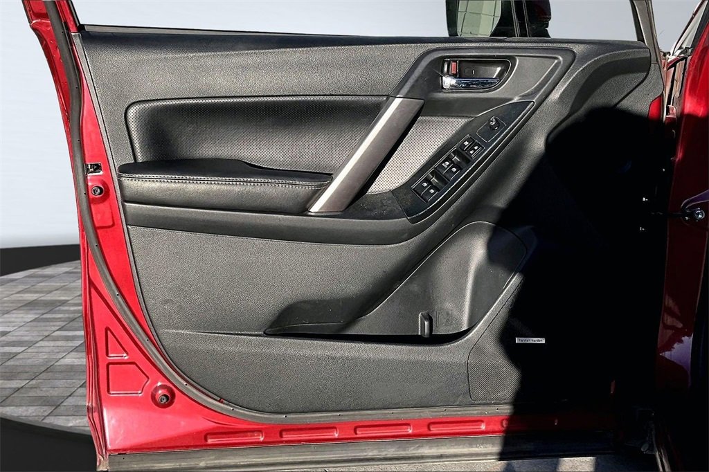 Used 2016 Subaru Forester 2.0XT Touring w/ Eyesight & Navigation System image 24