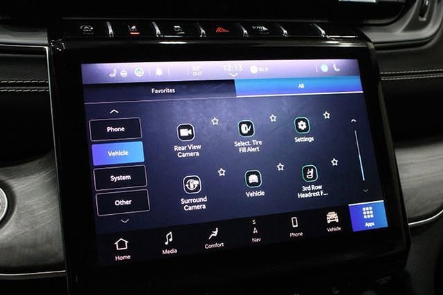 Used 2021 Jeep Grand Cherokee L Limited w/ Luxury Tech Group II image 46