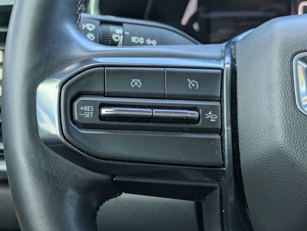 Used 2023 GMC Canyon AT4 w/ AT4 Premium Package image 34