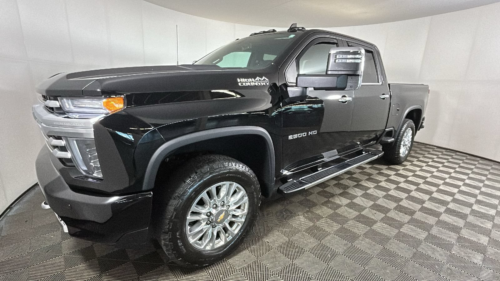 Used 2023 Chevrolet Silverado 2500 High Country w/ Z71 Off-Road Package AWD/4WD image 8