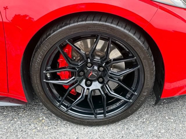 Used 2023 Chevrolet Corvette Z06 w/ Stealth Interior Trim Package RWD image 12