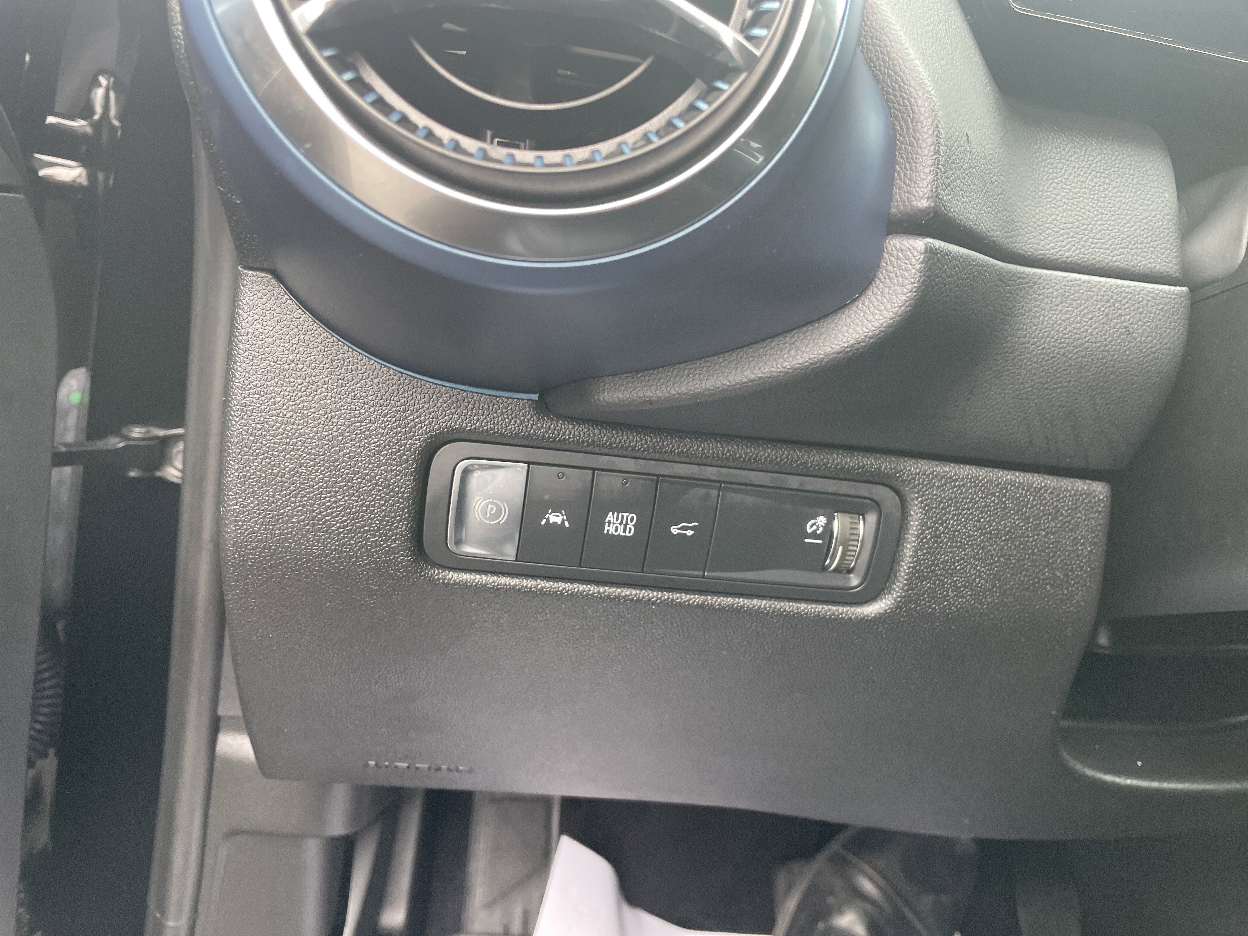 Used 2024 Chevrolet Equinox EV LT image 27