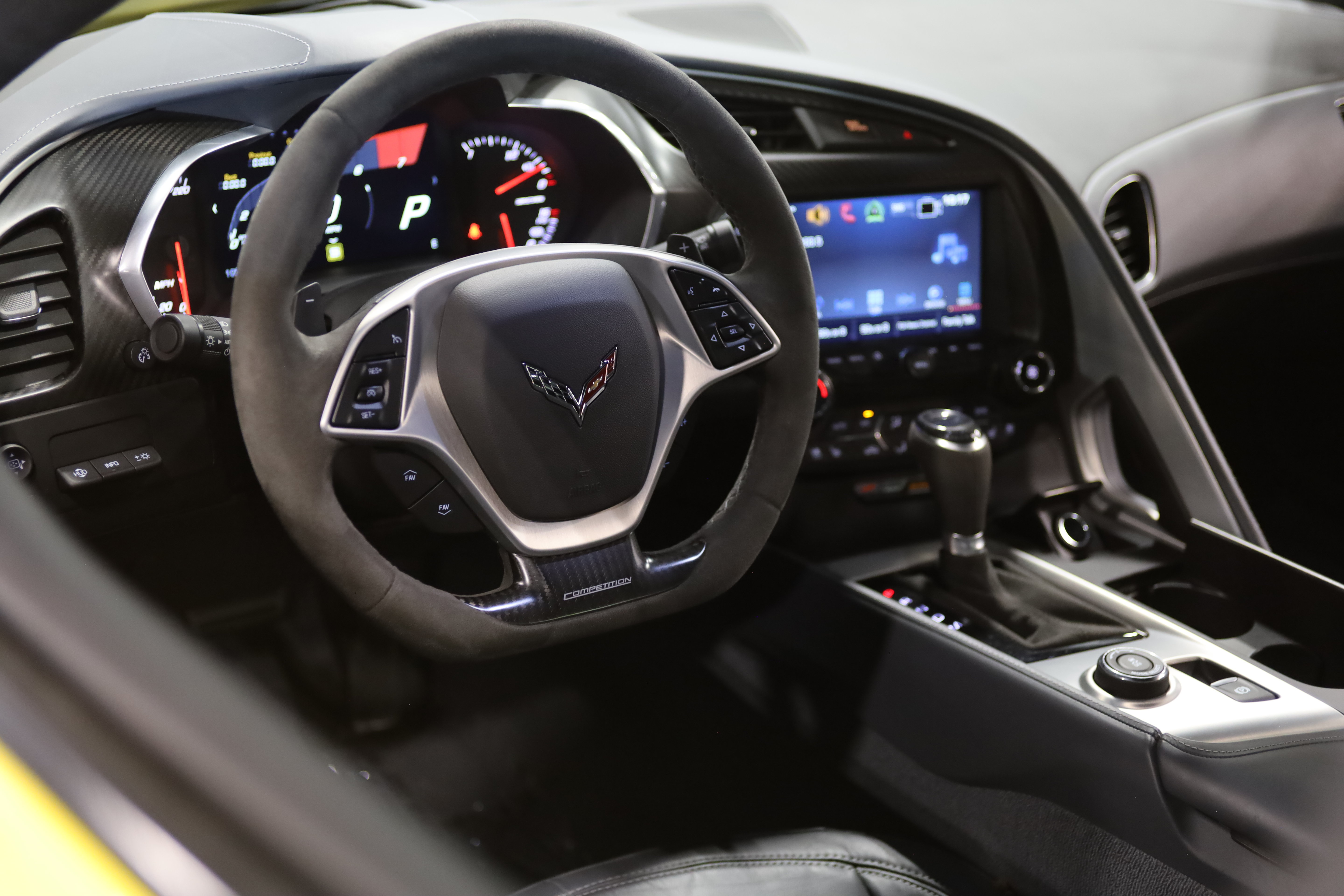 Used 2016 Chevrolet Corvette Z06 w/ 3LZ Preferred Equipment Group RWD image 37