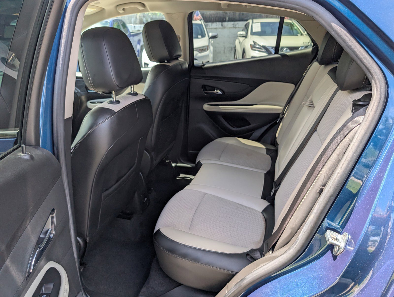 Used 2020 Buick Encore Preferred w/ Safety Package image 10