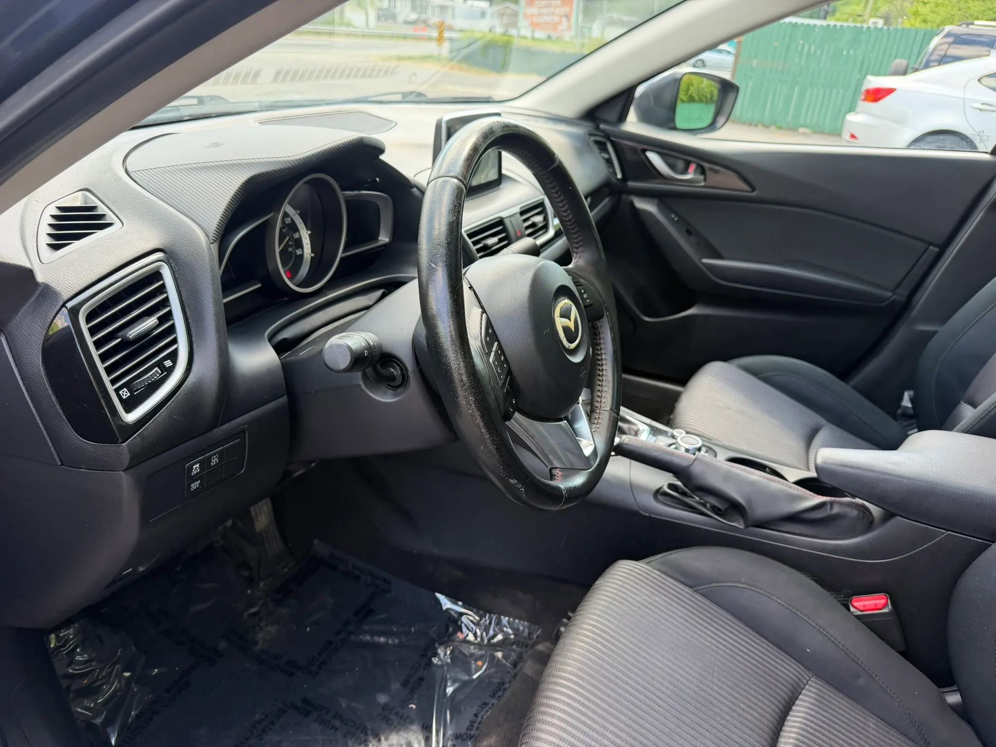 Used 2014 MAZDA MAZDA3 i Touring w/ Technology Package FWD image 23