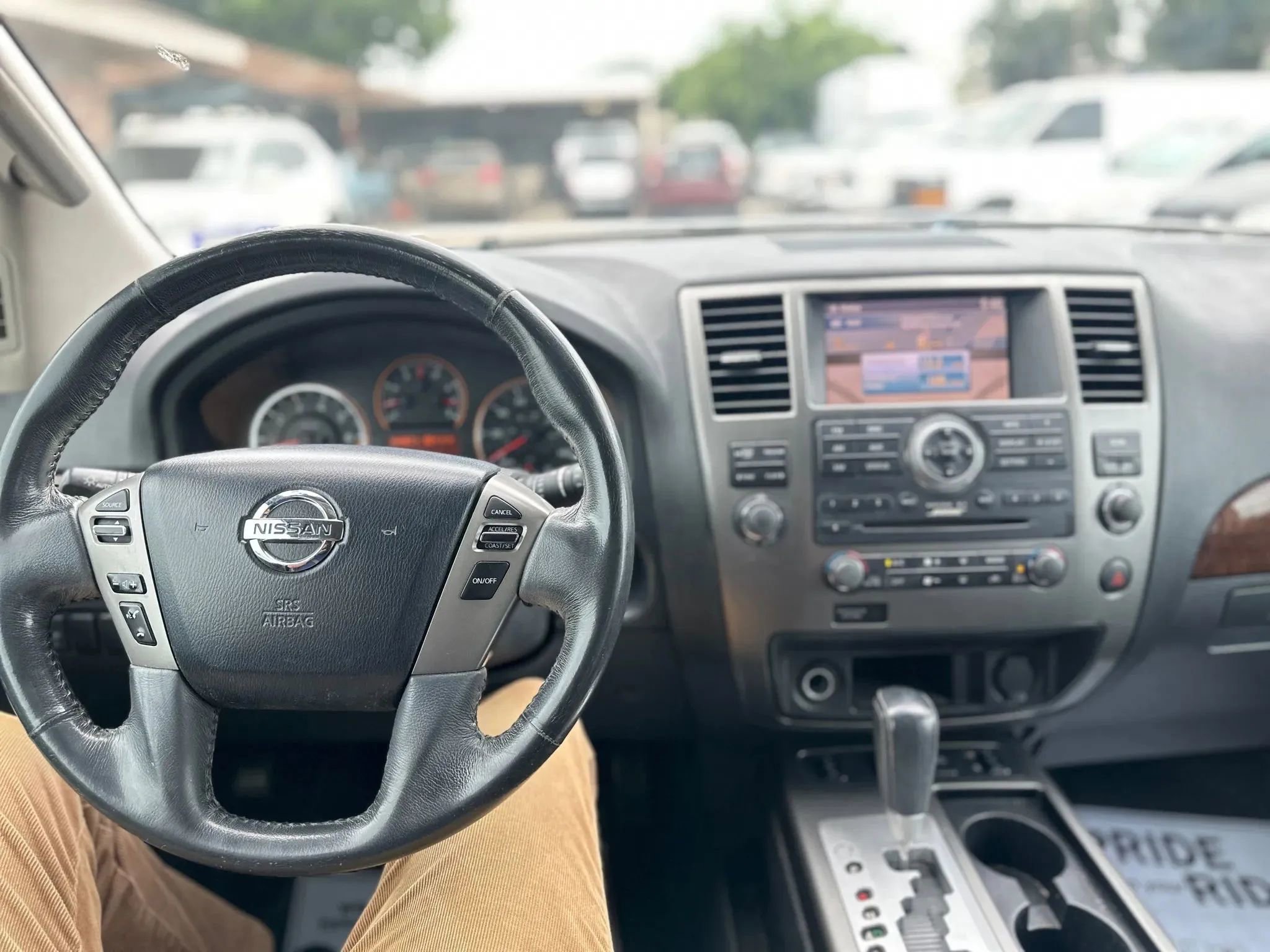 Used 2015 Nissan Armada SL image 18