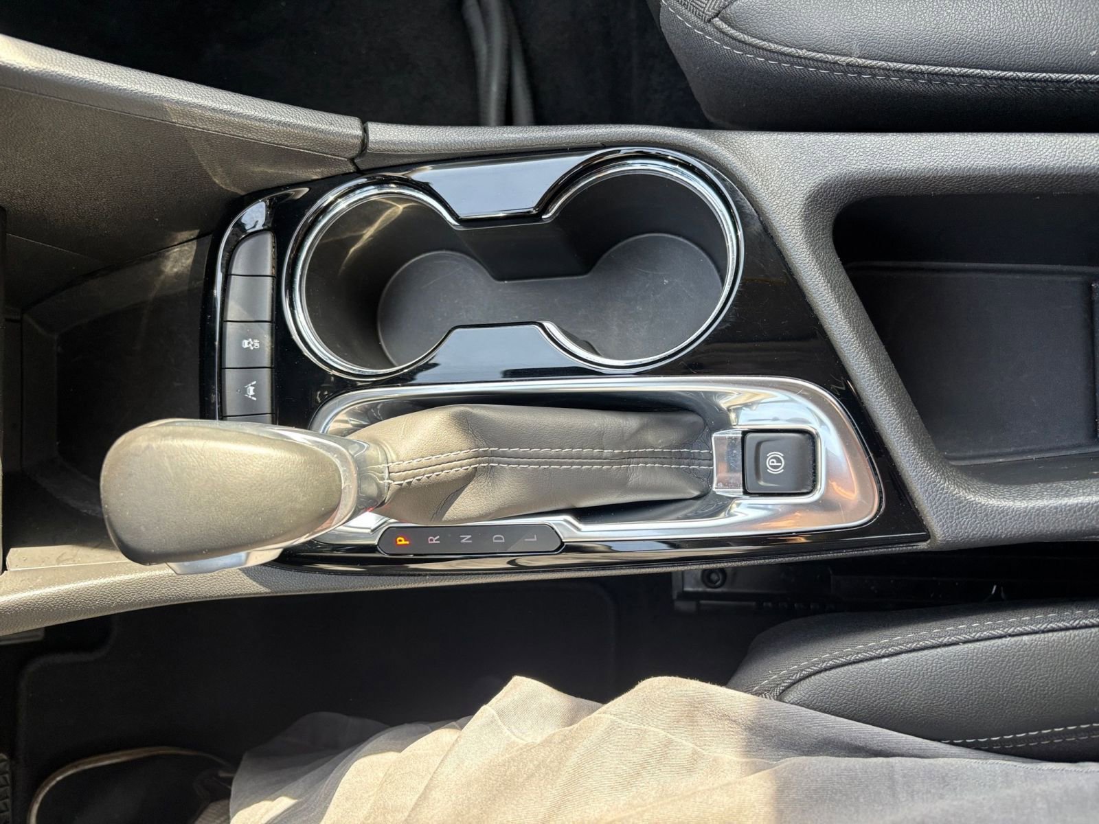 Used 2025 Buick Encore GX Preferred FWD image 39