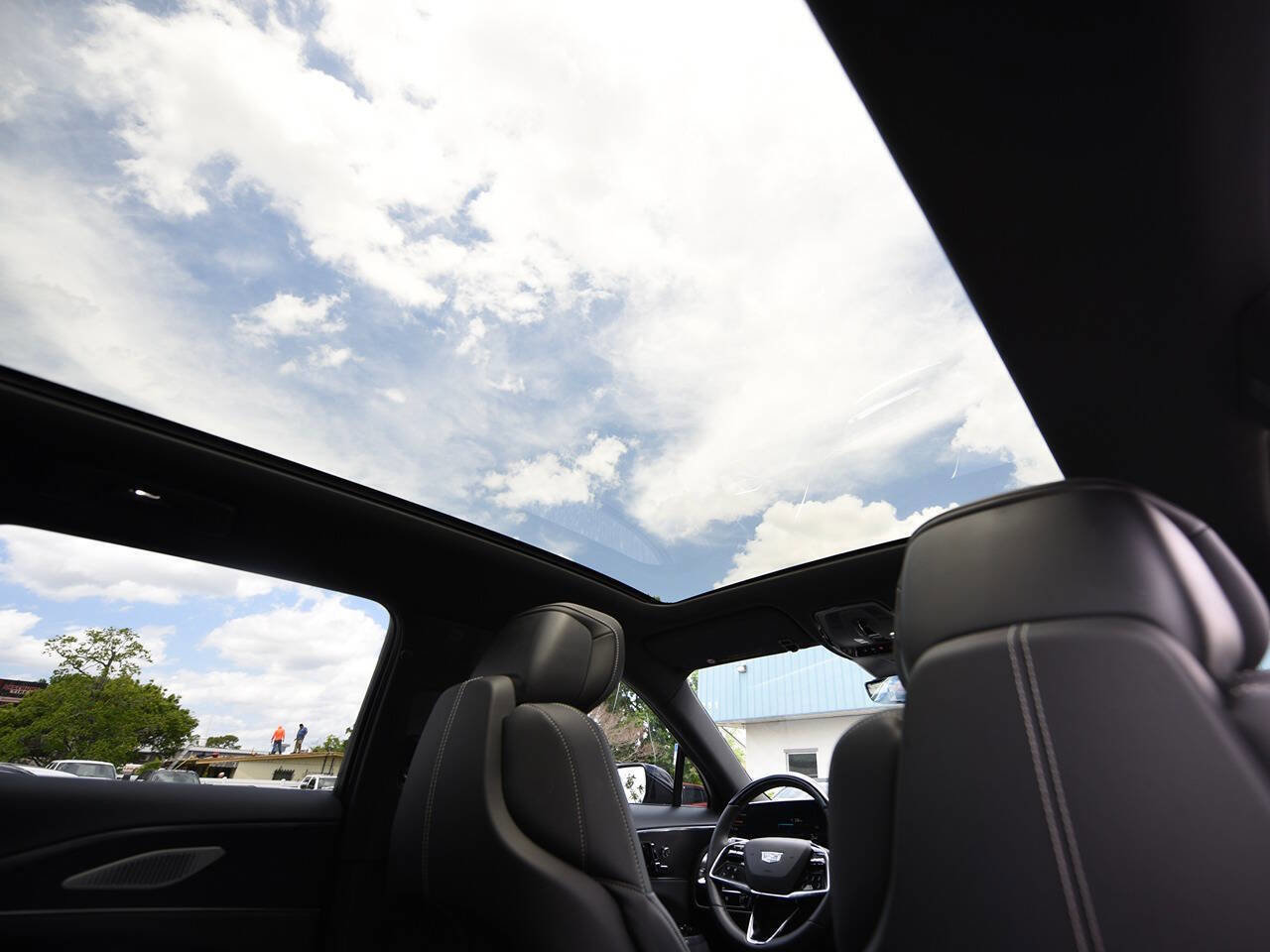 Used 2024 Cadillac Lyriq Luxury RWD image 21