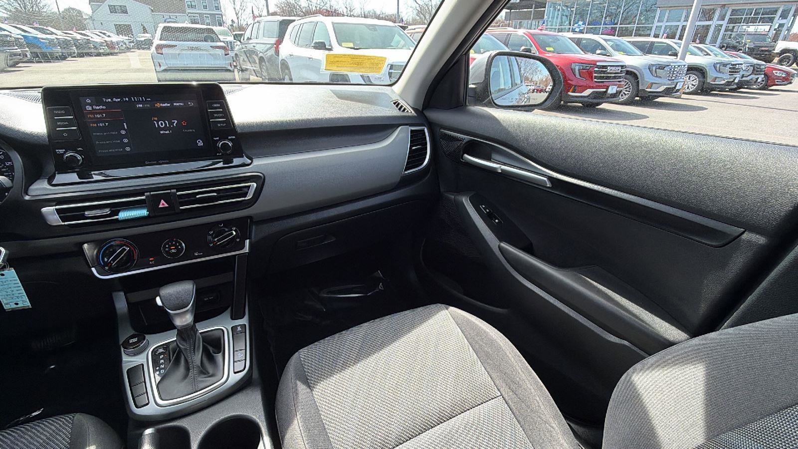 Used 2021 Kia Seltos LX AWD/4WD image 19