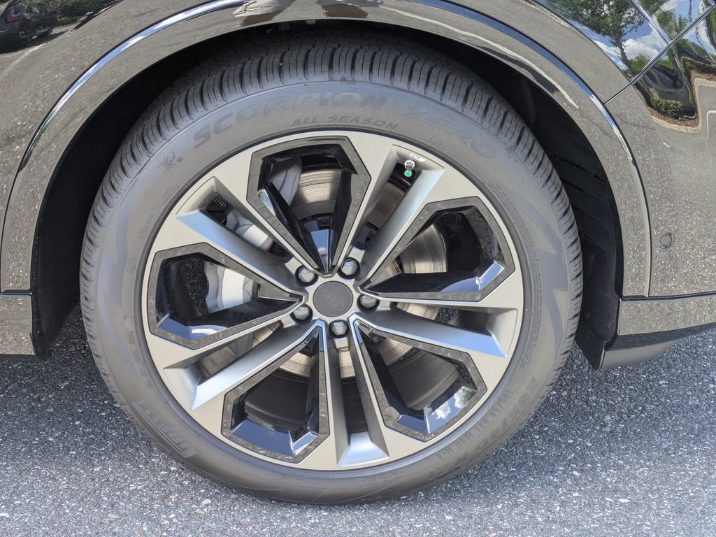 New 2026 Audi Q7 3.0T Premium Plus AWD/4WD image 14