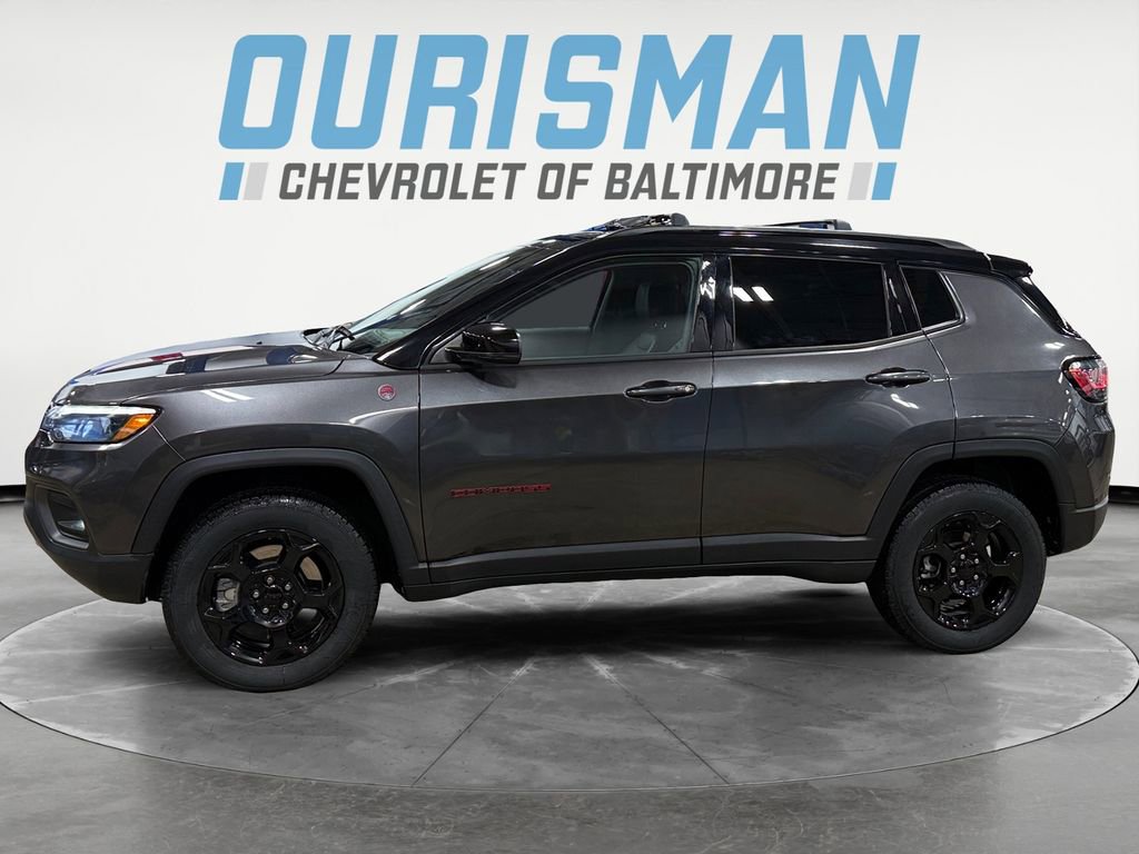 Used 2023 Jeep Compass Trailhawk w/ Trailhawk Elite Group image 3