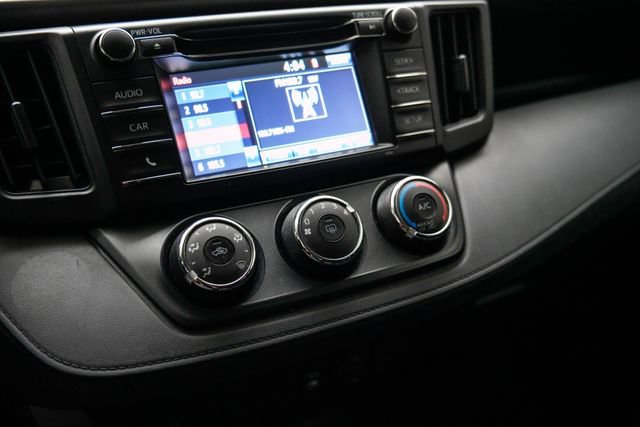 Used 2016 Toyota RAV4 LE AWD/4WD image 23