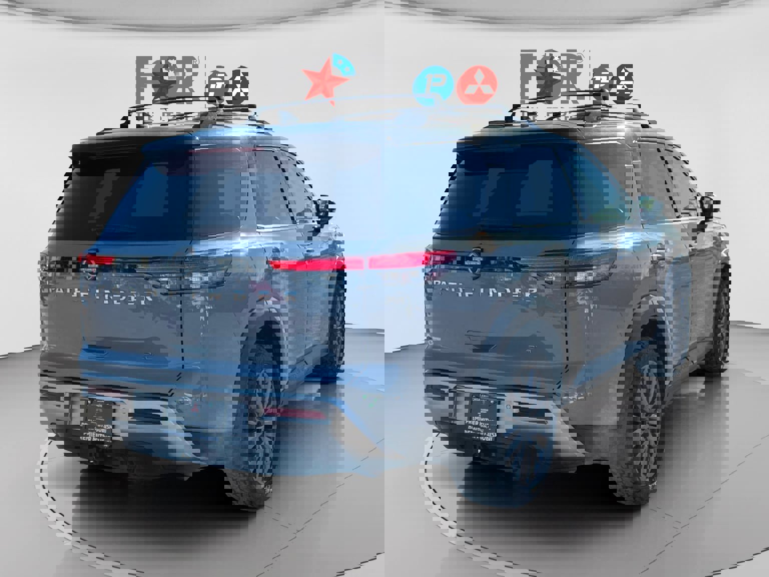 Used 2023 Nissan Pathfinder SL w/ SL Premium Package image 5