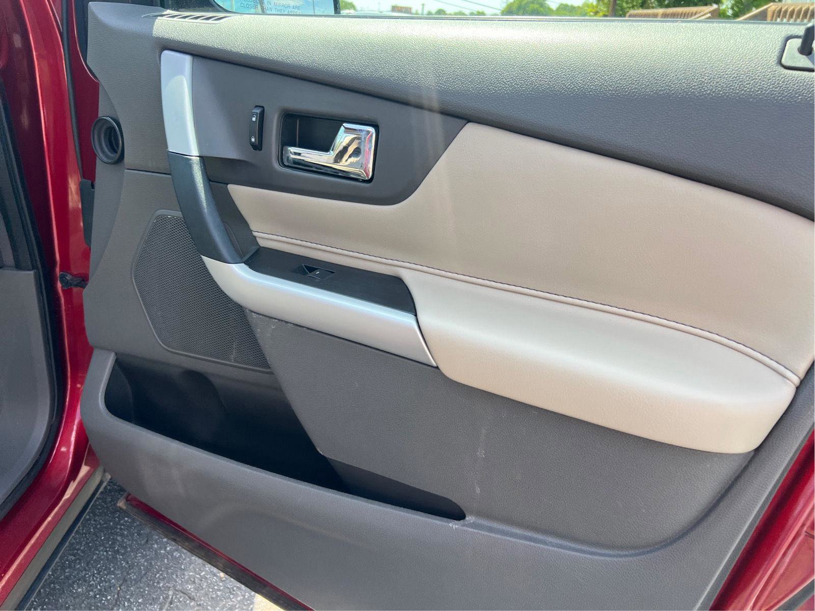 Used 2013 Ford Edge SEL AWD/4WD image 12