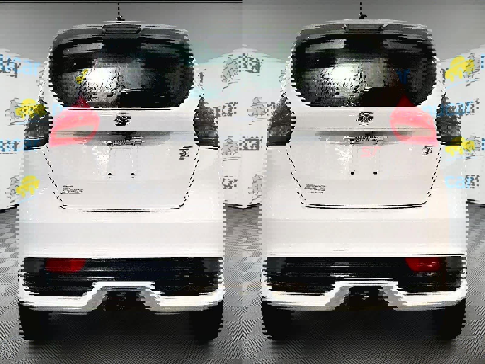 Used 2018 Ford Focus ST image 5