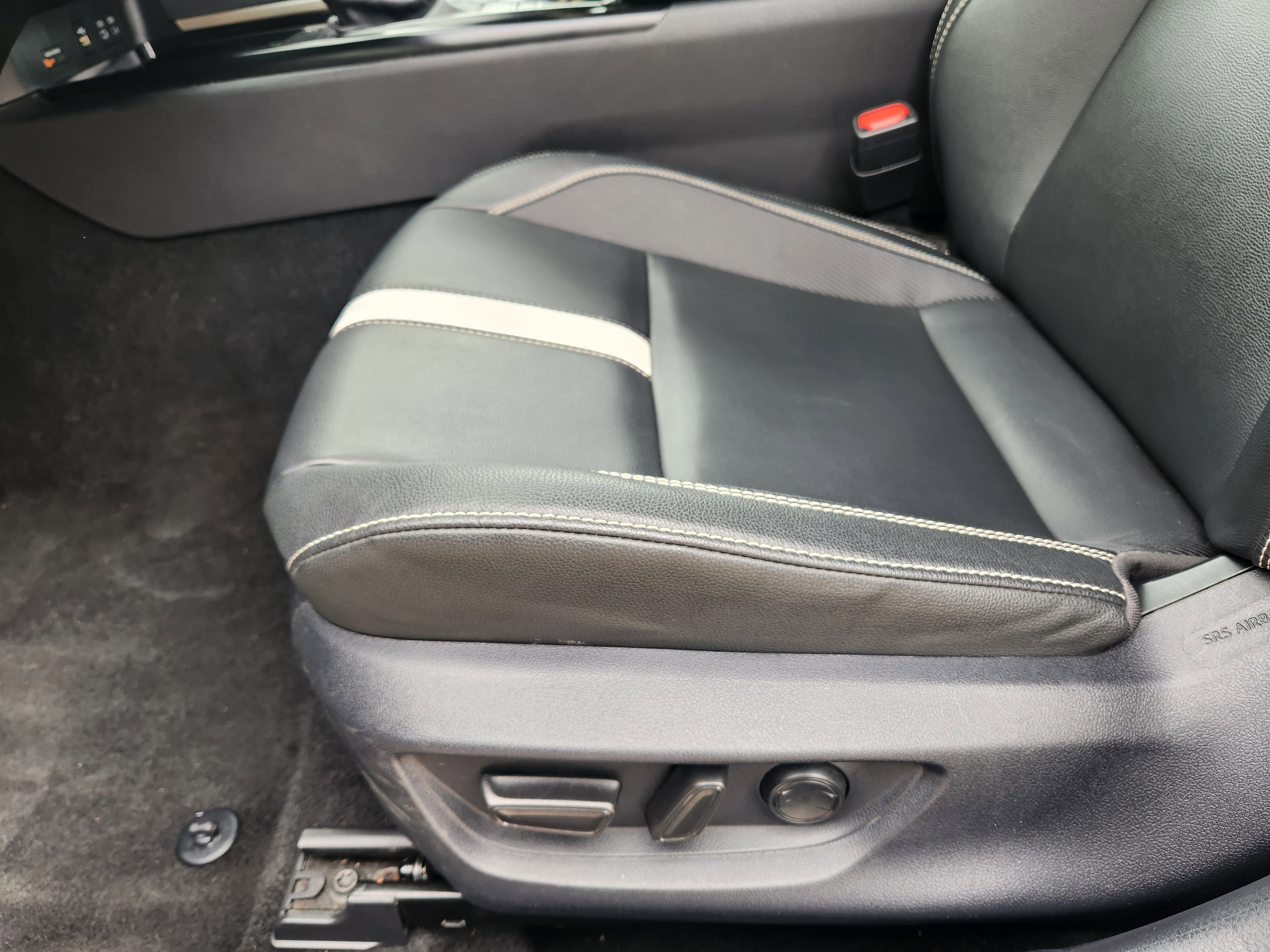 Used 2025 Toyota Camry LE image 24