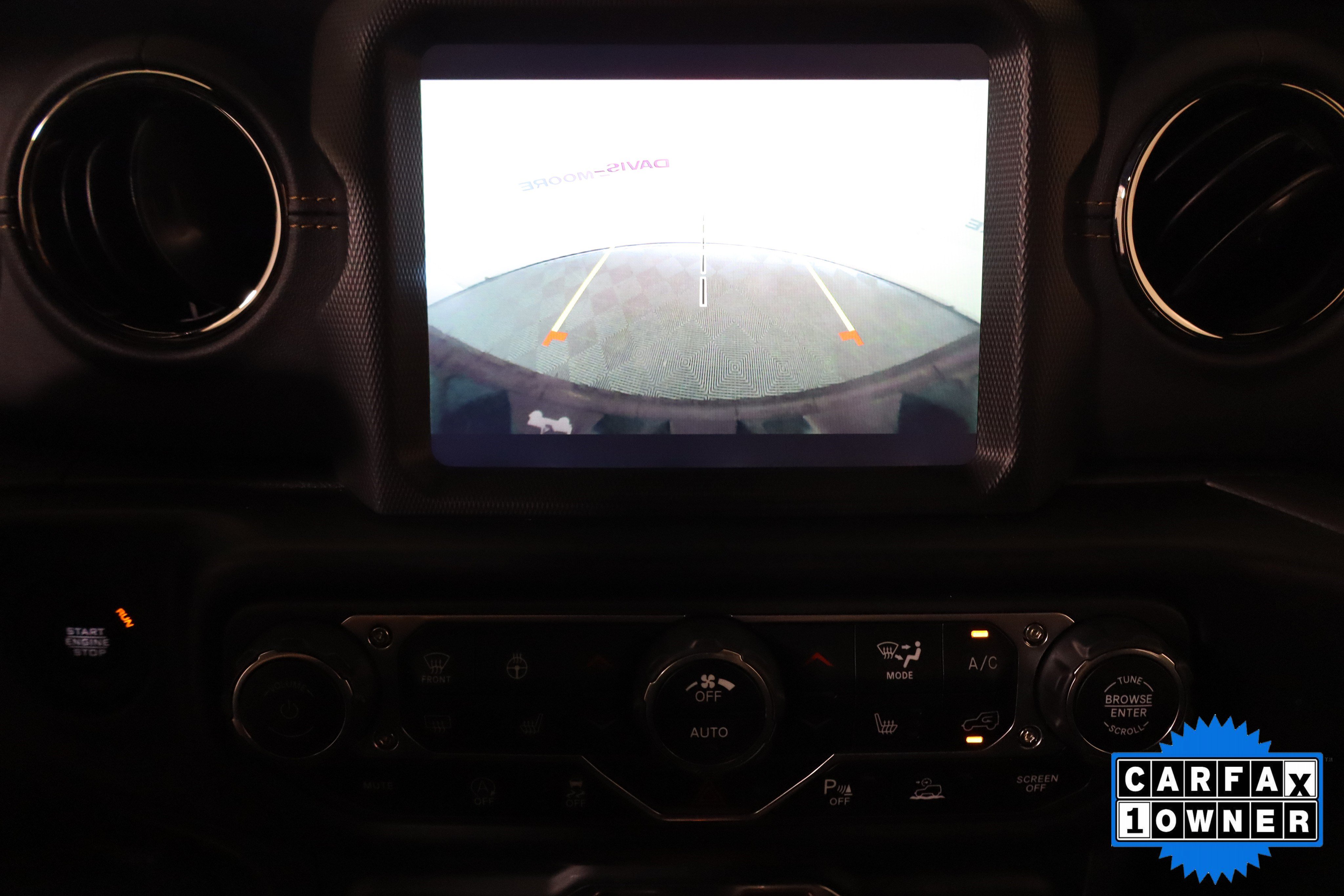 Used 2022 Jeep Wrangler Unlimited Sahara AWD/4WD image 26