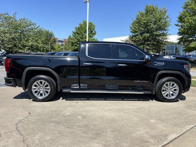 Used 2025 GMC Sierra 1500 Denali w/ Technology Package AWD/4WD image 2
