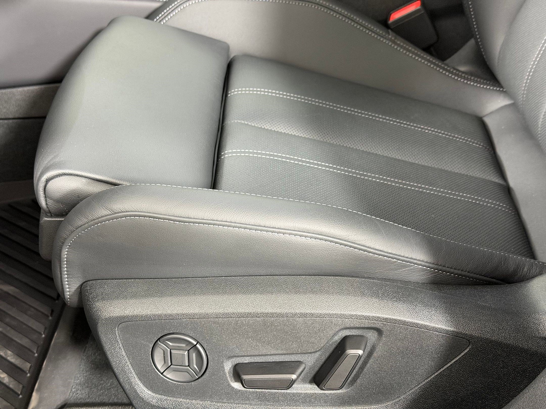 Certified 2026 Audi A6 Premium Plus w/ Premium Plus Package image 14