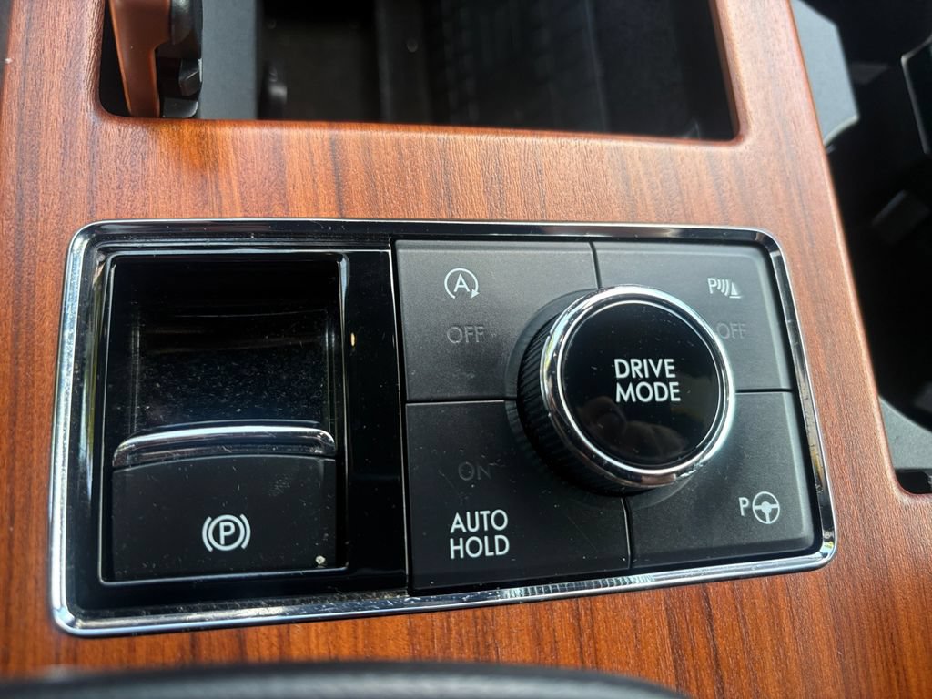 Used 2018 Lincoln Navigator L Reserve w/ Technology Package AWD/4WD image 23