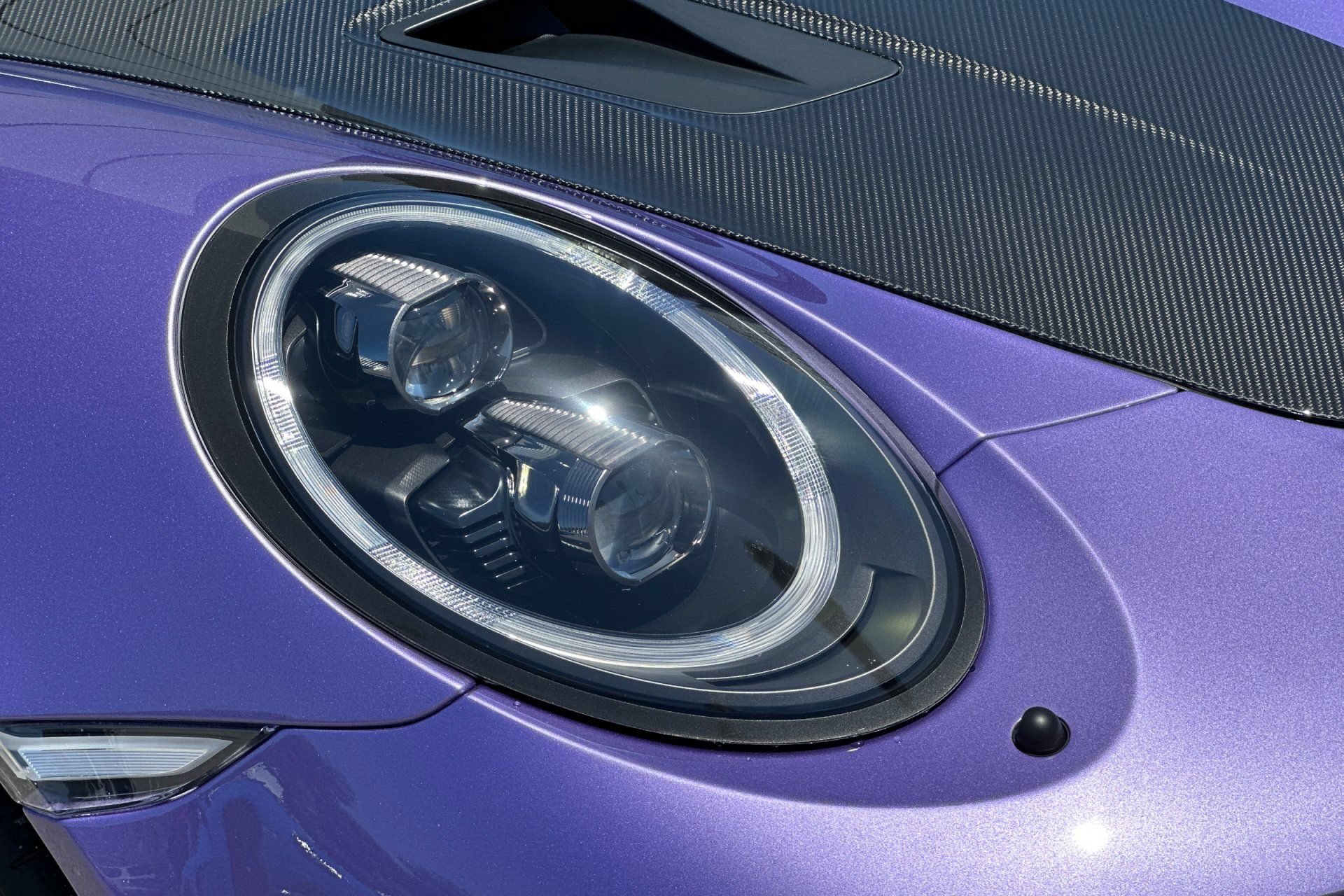 Certified 2018 Porsche 911 GT2 RS RWD image 35