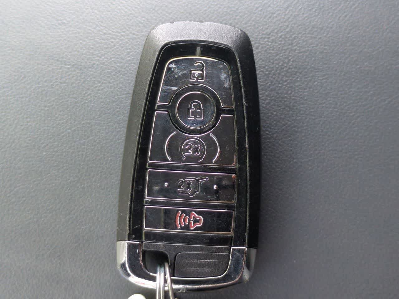 Used 2020 Lincoln Nautilus Reserve image 37