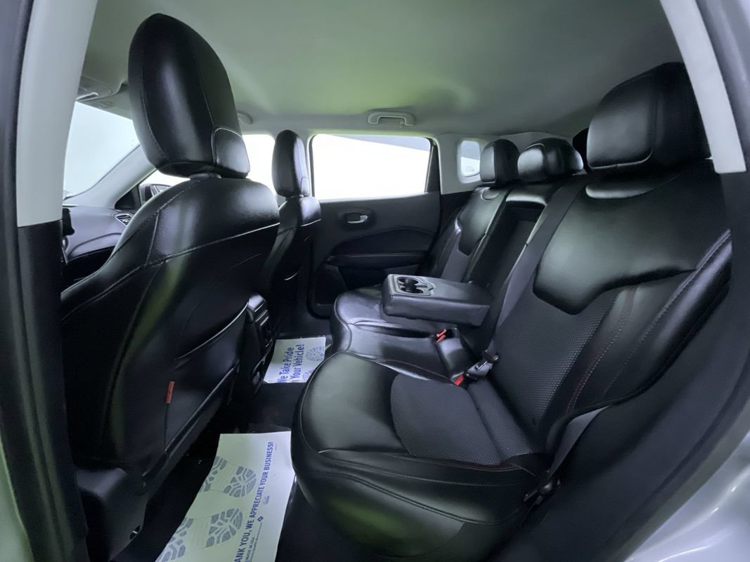 Used 2019 Jeep Compass Trailhawk AWD/4WD image 27