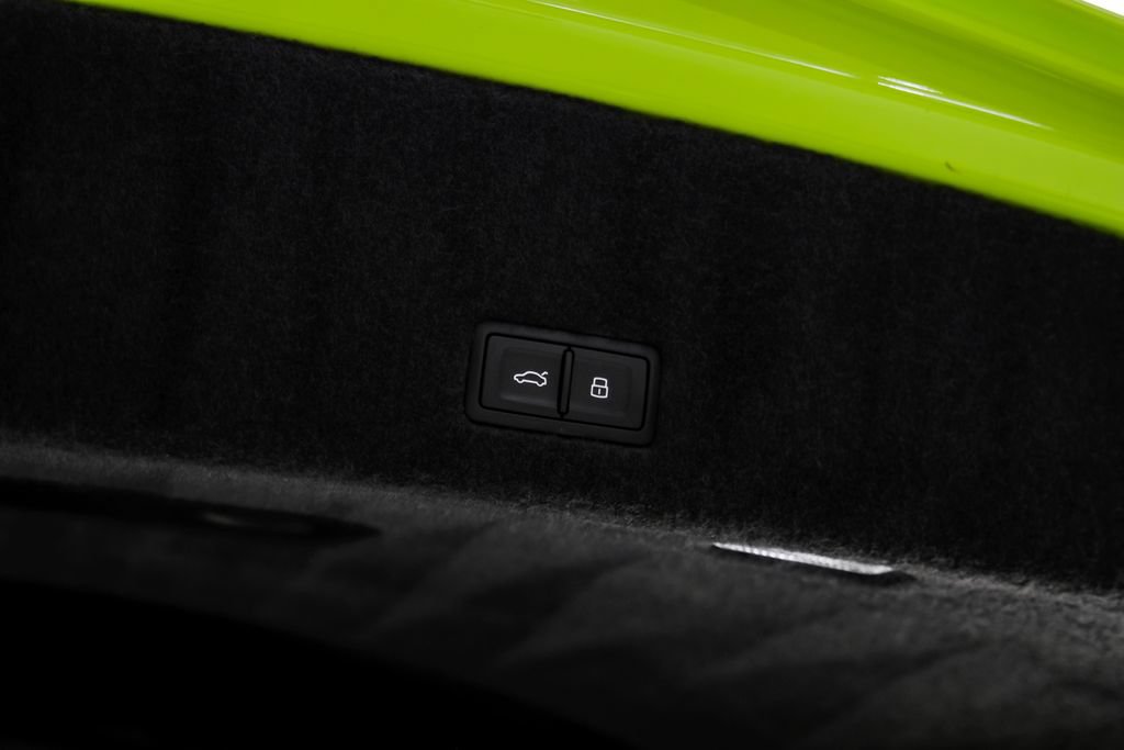 Used 2023 Lamborghini Urus Performante AWD/4WD image 70