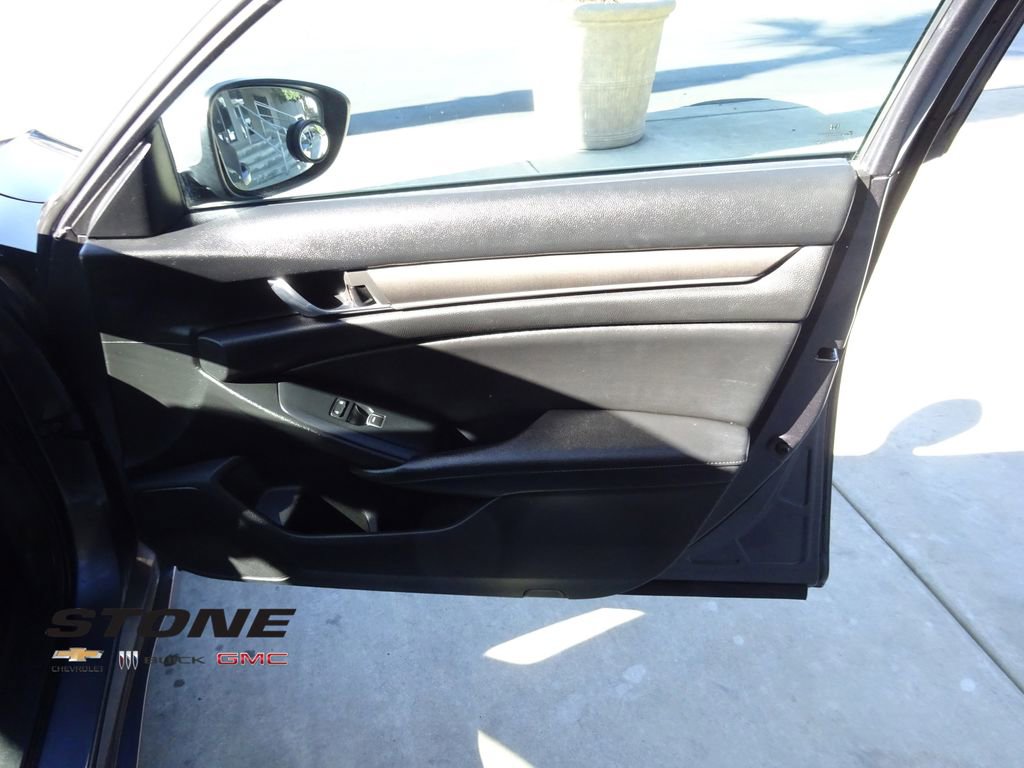 Used 2020 Honda Accord LX image 29