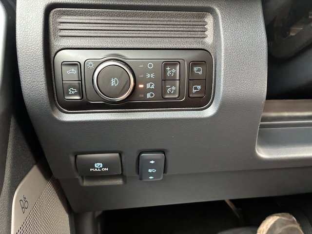 New 2026 Ford F350 Lariat w/ Chrome Package image 22