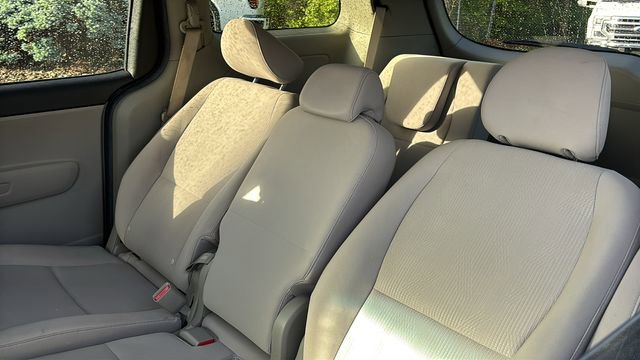 Used 2021 Kia Sedona LX FWD image 27
