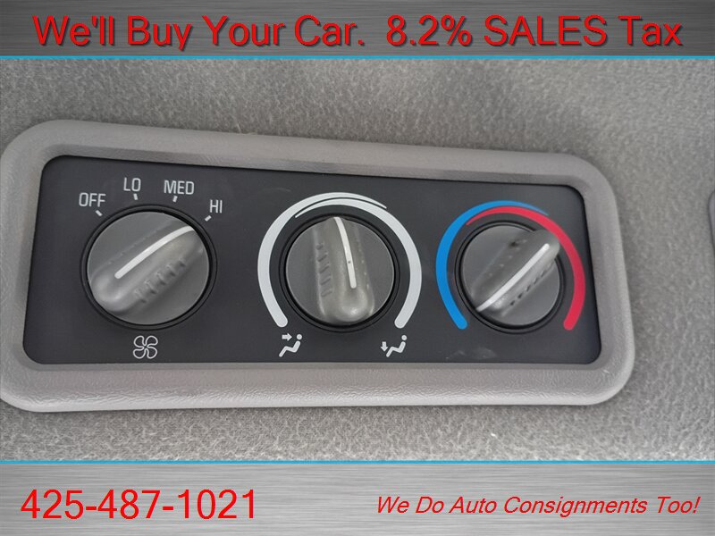 Used 1999 GMC Suburban 2500 AWD/4WD image 18