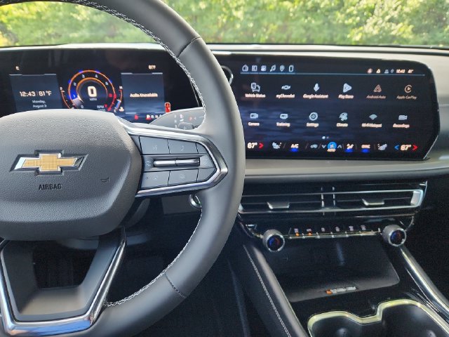 New 2027 Chevrolet Traverse LT w/ Driver Confidence Package FWD image 27