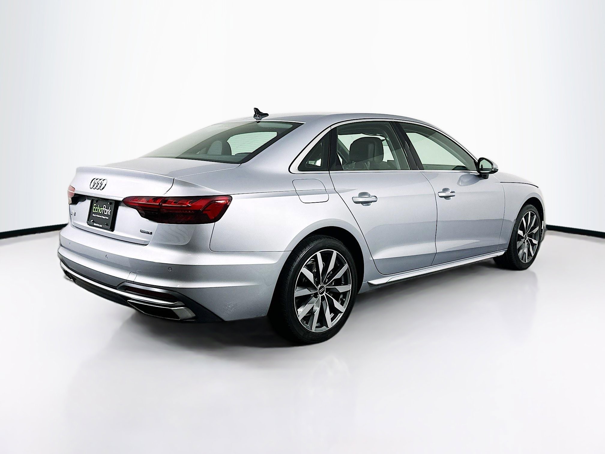 Used 2023 Audi A4 2.0T Premium w/ Convenience Package image 9
