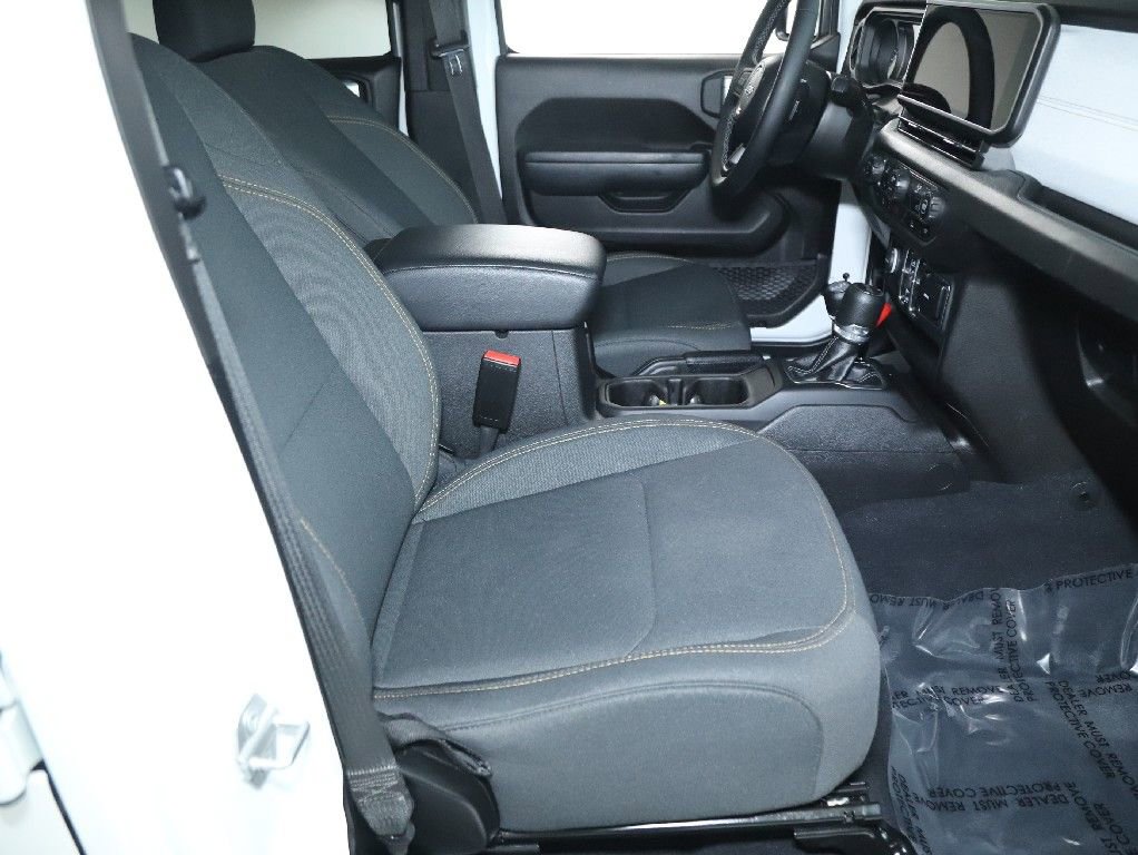 Used 2025 Jeep Wrangler Sport S image 34