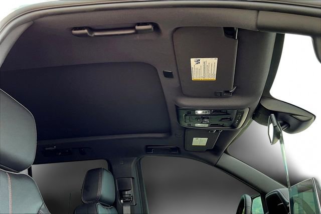 Used 2024 Chevrolet Tahoe RST w/ Luxury Package AWD/4WD image 29