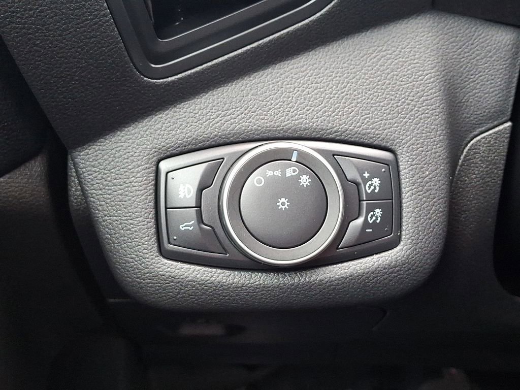 Certified 2018 Ford Escape SE image 22