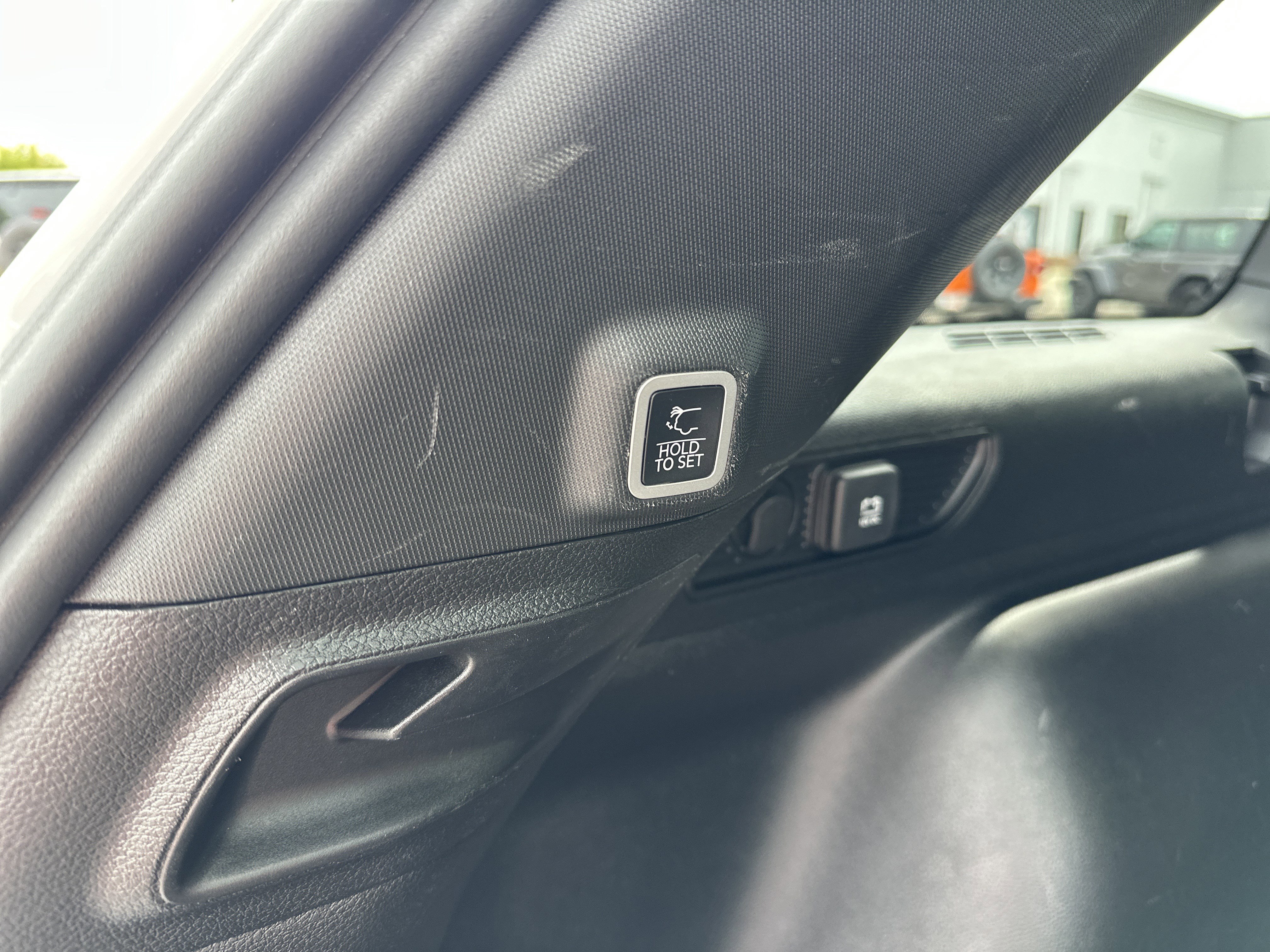 Used 2023 Jeep Grand Cherokee Altitude image 20