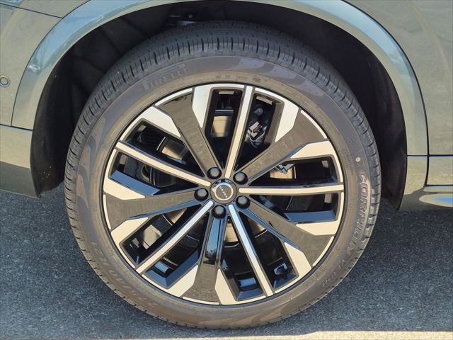New 2027 Volvo XC90 B6 Ultra AWD/4WD image 6