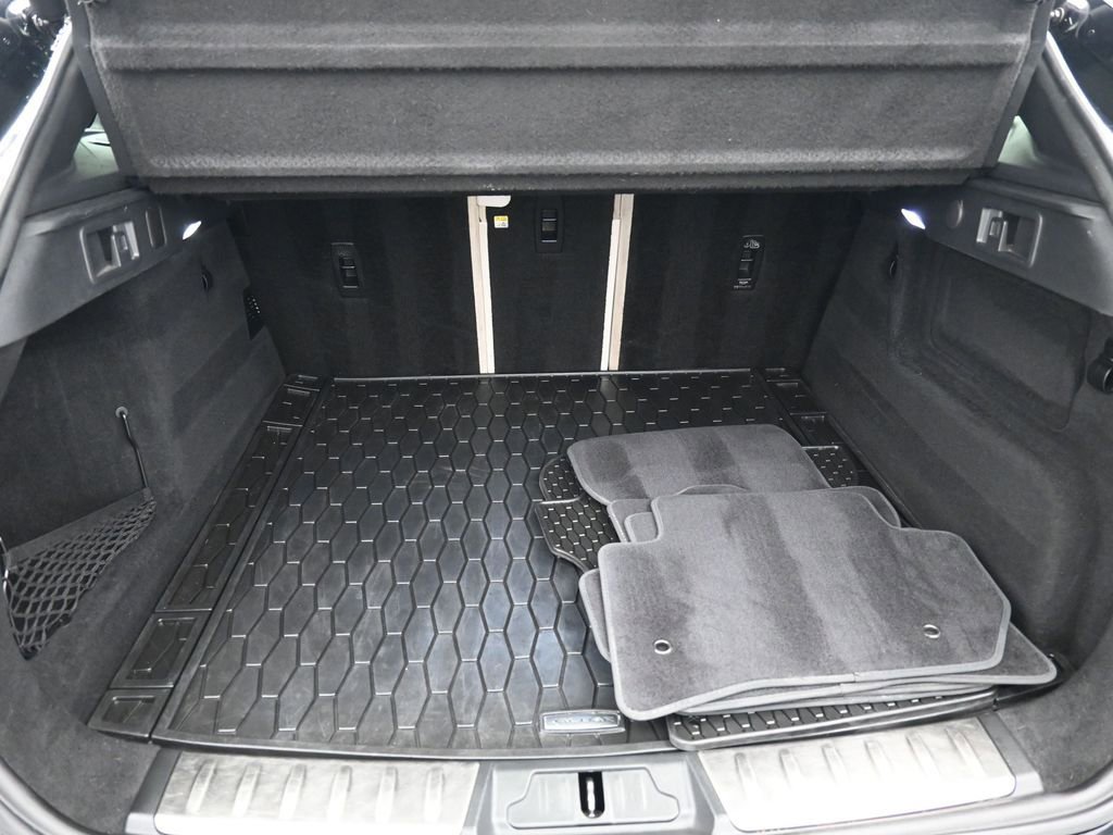 Used 2023 Jaguar F-PACE S image 22