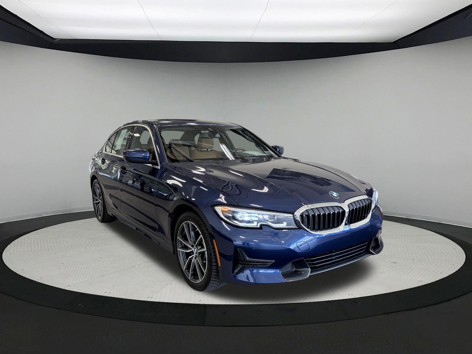 Used 2020 BMW 330i xDrive Sedan w/ Premium Package AWD/4WD image 2