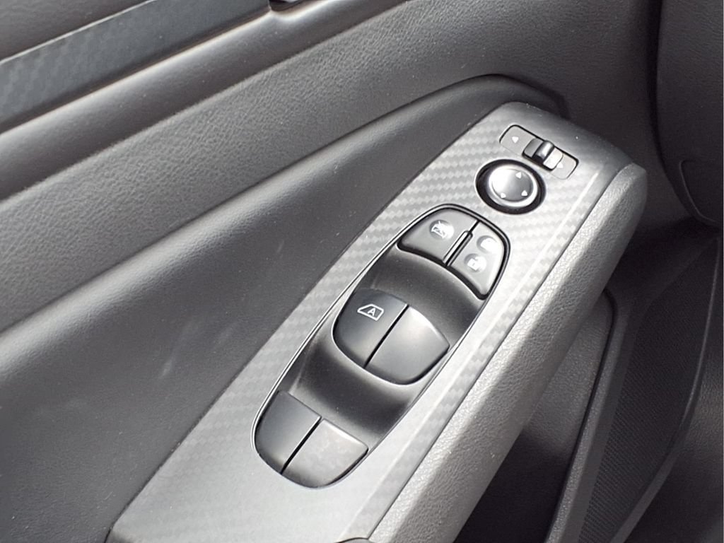 Used 2025 Nissan Altima 2.5 SV FWD image 20