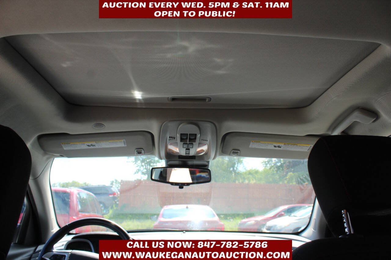 Used 2015 Chevrolet Equinox LT w/ Driver Convenience Package AWD/4WD image 9