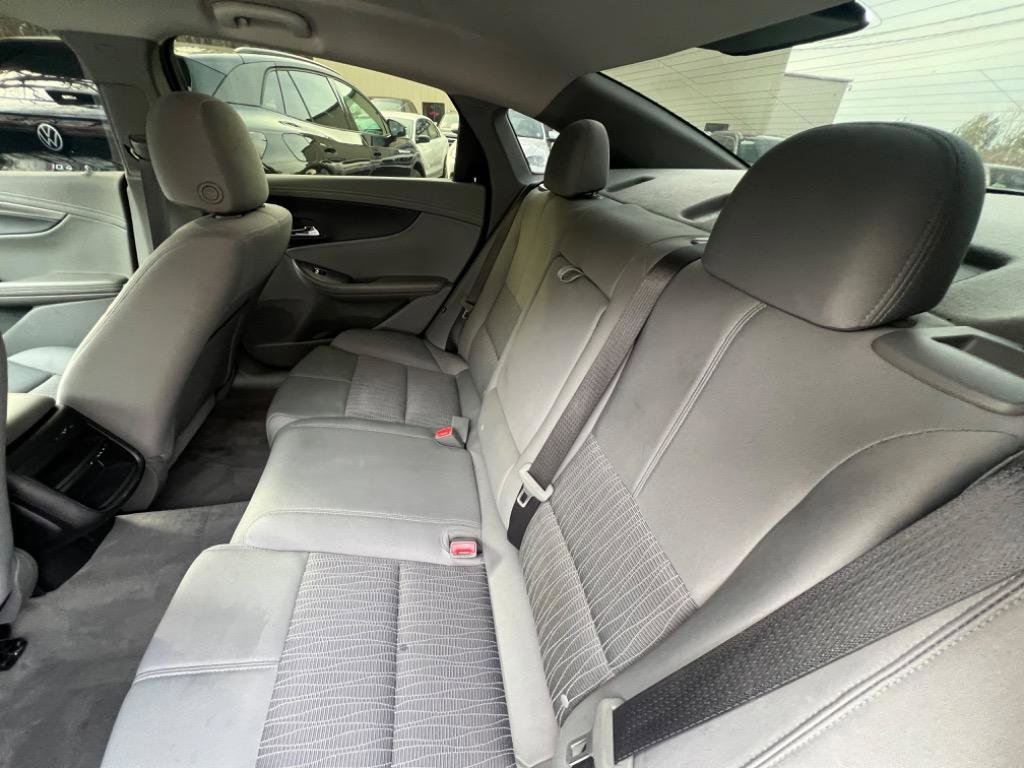 Used 2016 Chevrolet Impala LS FWD image 15