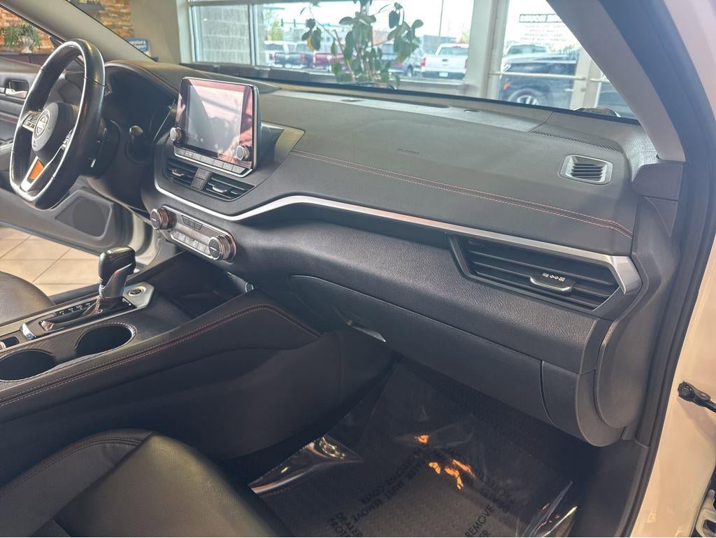 Used 2022 Nissan Altima 2.5 SR AWD/4WD image 27