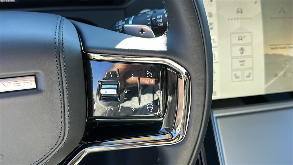 Certified 2025 Land Rover Range Rover Velar S image 13