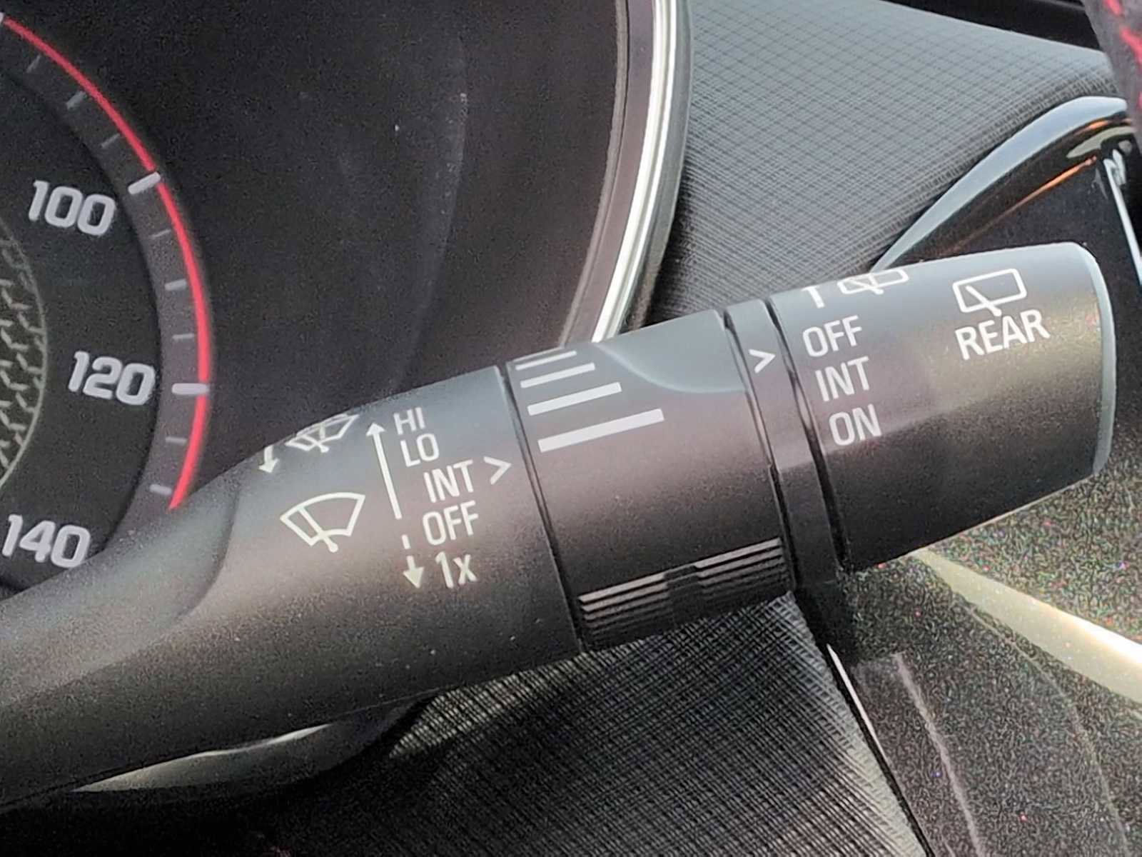 Used 2021 Chevrolet TrailBlazer RS w/ Sun and Liftgate Package FWD image 27